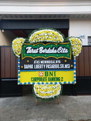 Papan Bunga Duka di Gunung Kaler
