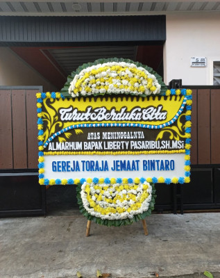 Papan Bunga Duka di Gunung Kaler