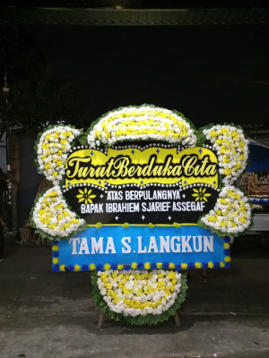 Papan Bunga Duka di Gunung Kaler