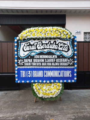 Papan Bunga Duka di Gunung Kaler